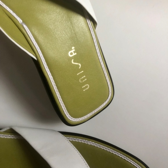 NEW! WOT White Leather Unisa sandal Flip-Flops - Picture 9 of 10